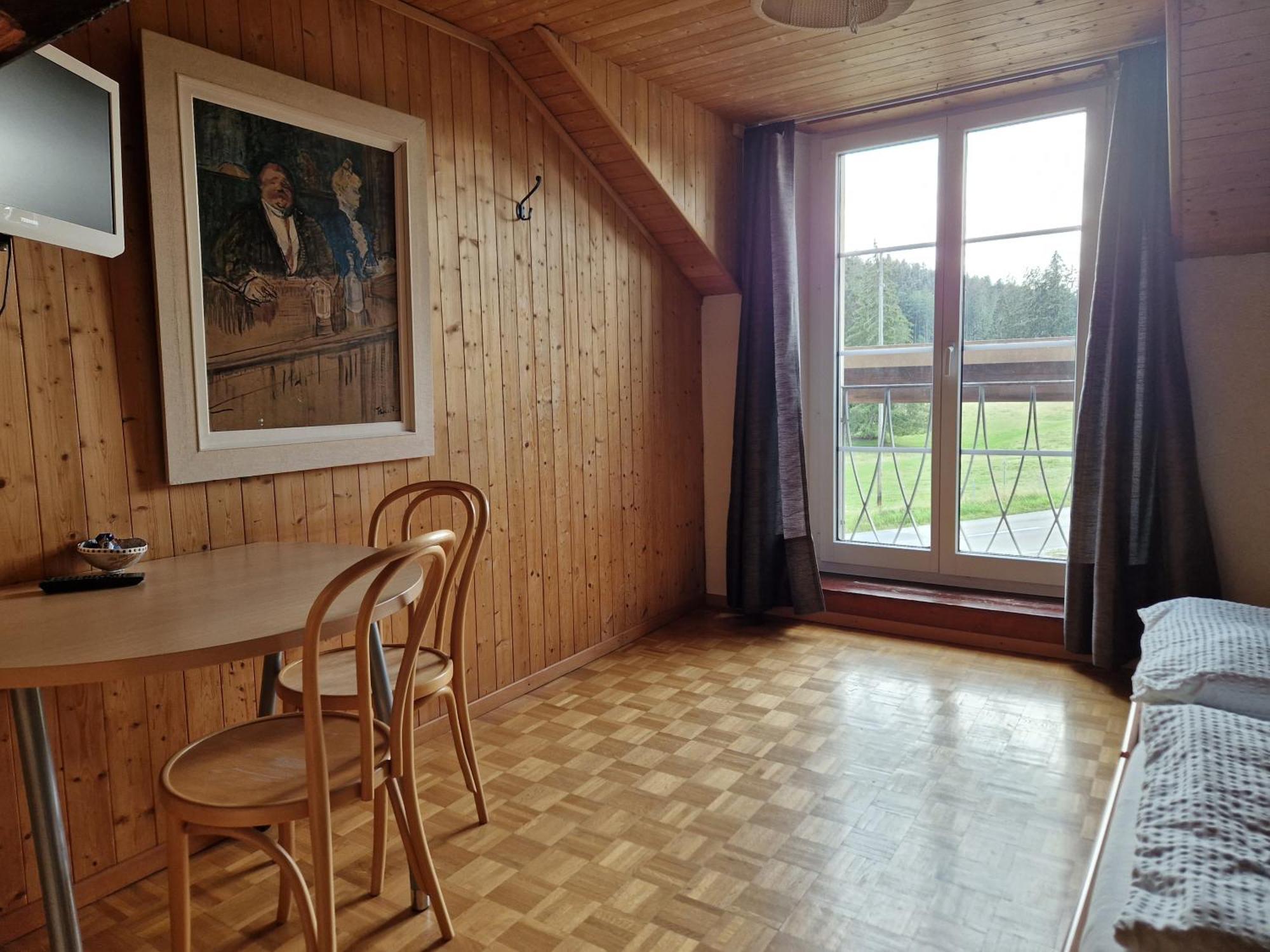 Auberge De La Couronne Saignelegier Bagian luar foto