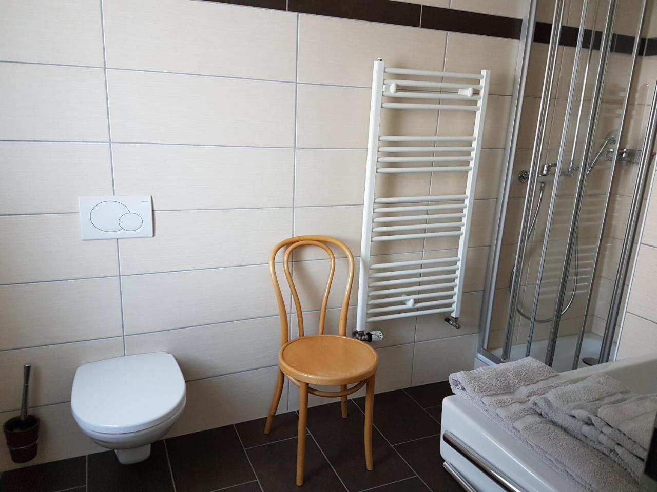 Auberge De La Couronne Saignelegier Bagian luar foto