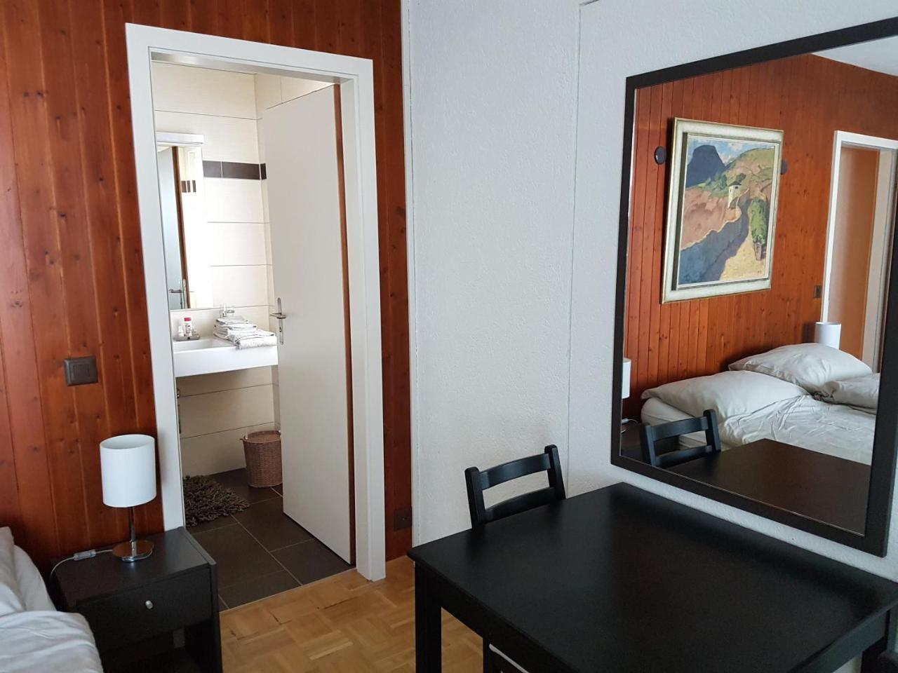 Auberge De La Couronne Saignelegier Bagian luar foto