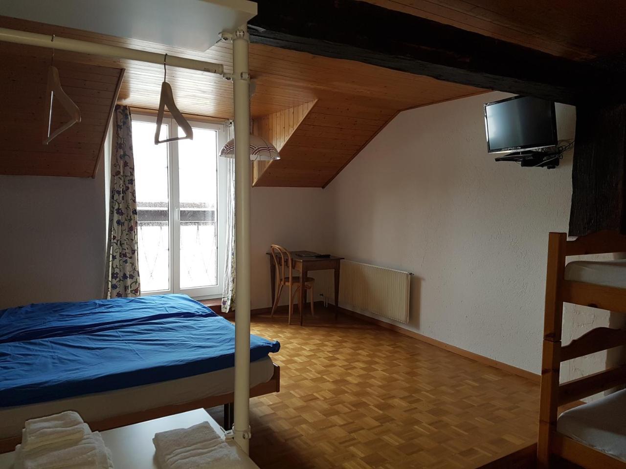 Auberge De La Couronne Saignelegier Bagian luar foto